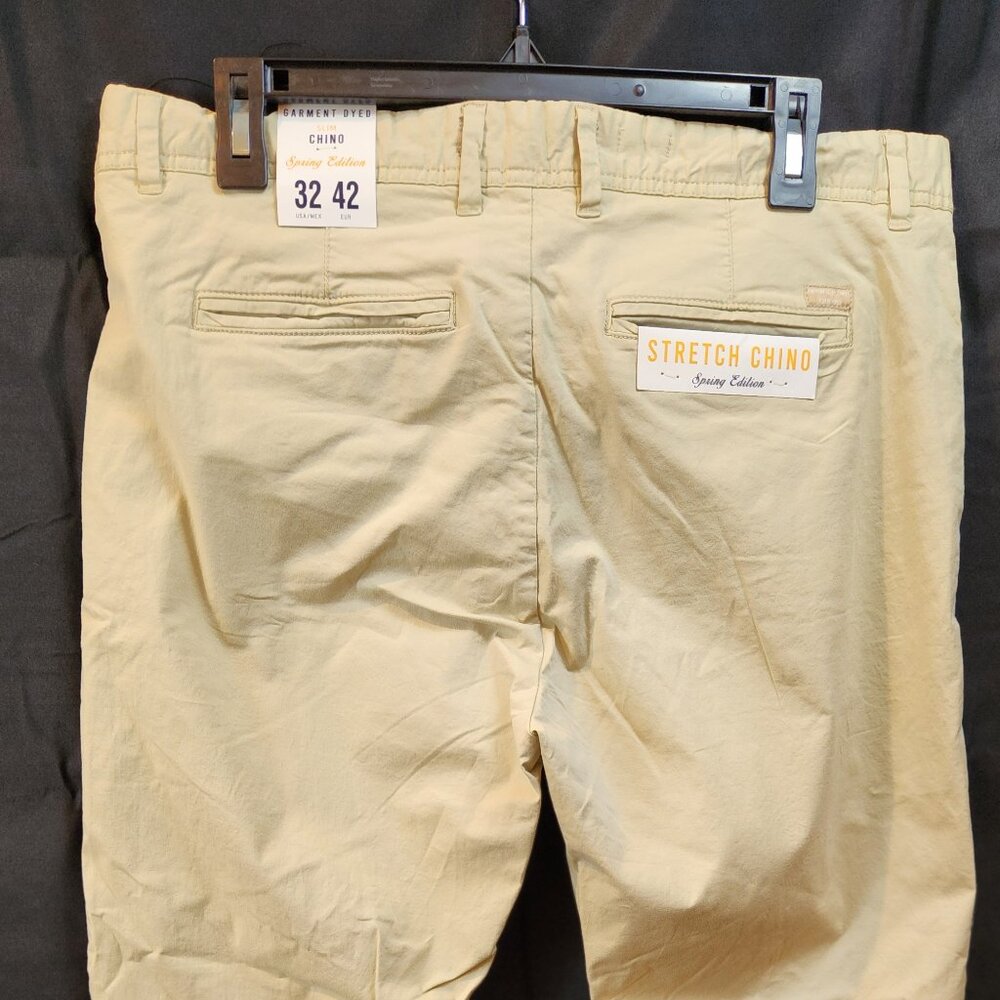 NEW  (leg) altered Chino Kaki